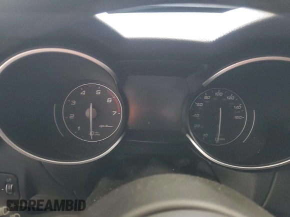 2018 Alfa Romeo Stelvio Ti z VIN ZASFAKBNXJ7B80163, wystawiony jako Copart lot #41805085 z przebiegiem Nie podano mil oraz Szkoda całkowita • Salvage title. Historia ofert i sprzedaży dostępna na DreamBid. Obrazek 9.