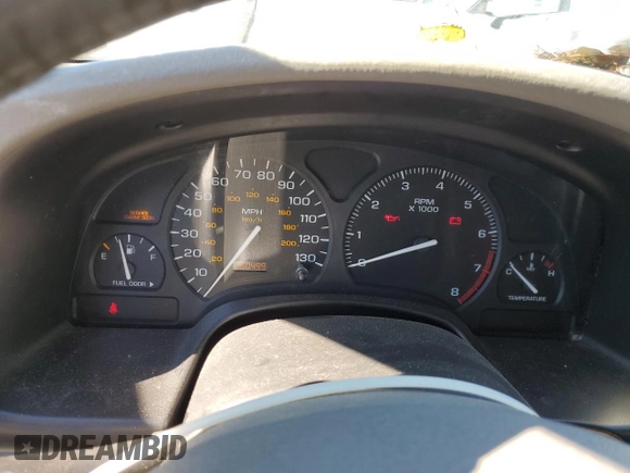 2001 Saturn LW z VIN 1G8JW82R71Y507617, wystawiony jako Copart lot #87682725 z przebiegiem 60 499 mil mil oraz Tytuł czysty. Historia ofert i sprzedaży dostępna na DreamBid. Obrazek 9.