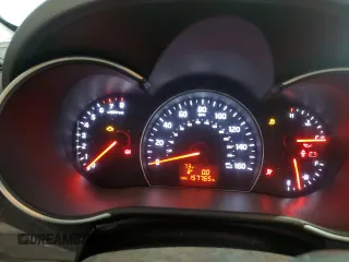 2014 Kia Sorento LX с VIN 5XYKT4A68EG463967, выставлен на аукционе Copart как лот 61579895 с пробегом 157 765 миль миль и На запчасти • Non repairable. История ставок и продаж доступна на DreamBid. Изображение 9.