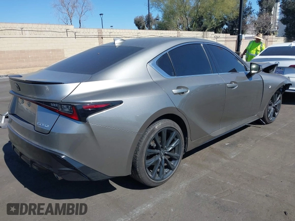 2022 Lexus IS 350 F Sport z VIN JTHGZ1B21N5049662, wystawiony jako IAAI lot #41621007 z przebiegiem 39 045 mil mil oraz . Historia ofert i sprzedaży dostępna na DreamBid. Obrazek 4.
