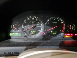 2004 Volvo V70 с VIN YV1SJ59H842437261, выставлен на аукционе Copart как лот 41640795 с пробегом 162 716 миль миль и Списание • Salvage title. История ставок и продаж доступна на DreamBid. Изображение 9.