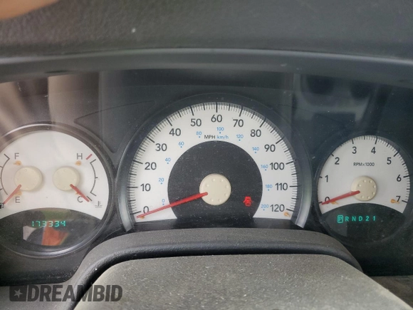 2004 Dodge Durango ST with VIN 1D4HB38N34F235139, listed as a Copart auction lot 67727054 with 173,334 mi miles and Salvage title. Bid and sale history available at DreamBid. Image 9.