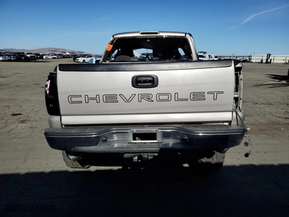 2006 Chevrolet Silverado 1500 LS with VIN 1GCEC19V66Z114770, listed as a Copart auction lot 81286774 with 164,725 mi miles and Salvage Title. Bid and sale history available at carsss.com. Image 6.