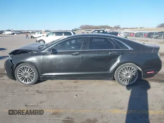 2013 Lincoln MKZ z VIN 3LN6L2G94DR817880, wystawiony jako IAAI lot #41790309 z przebiegiem 167 761 mil mil oraz . Historia ofert i sprzedaży dostępna na DreamBid. Obrazek 14.