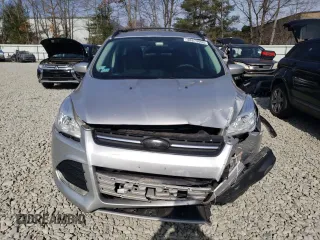 2013 Ford Escape SE with VIN 1FMCU9GX0DUB88456, listed as a Copart auction lot 50512625 with 108,303 mi miles and Non repairable. Bid and sale history available at DreamBid. Image 5.