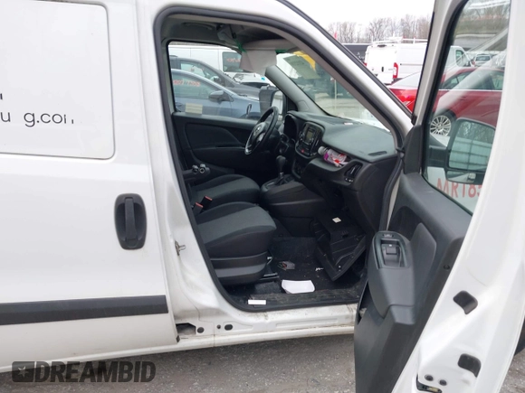 2015 Ram ProMaster City Cargo Tradesman with VIN ZFBERFAT7F6A32463, listed as a IAAI auction lot 42112339 with 313,405 mi miles. Bid and sale history available at carsss.com. Image 5.