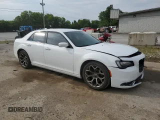 2019 Chrysler 300 S with VIN 2C3CCABG0KH635064, listed as a Copart auction lot 59041794 with 114,353 mi miles and Salvage Title. Bid and sale history available at DreamBid. Image 4.