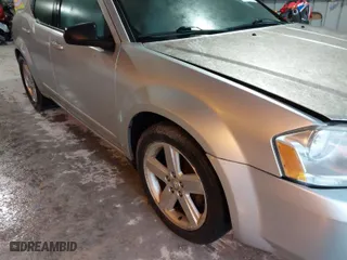 2008 Dodge Avenger SXT with VIN 1B3LC56R68N618978, listed as a IAAI auction lot 41821075 with 1 mi miles. Bid and sale history available at carsss.com. Image 6.
