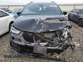 2023 Chrysler Pacifica Limited with VIN 2C4RC3GG4PR570425, listed as a Copart auction lot 86352374 with Not provided miles and Salvage title. Bid and sale history available at DreamBid. Image 5.