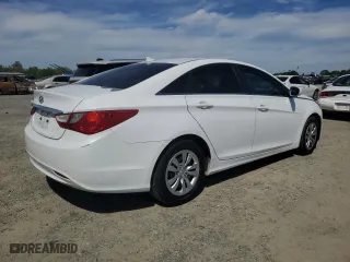 2013 Hyundai Sonata GLS with VIN 5NPEB4AC4DH562542, listed as a Copart auction lot 52831035 with 183,870 mi miles and Clean Title. Bid and sale history available at carsss.com. Image 3.