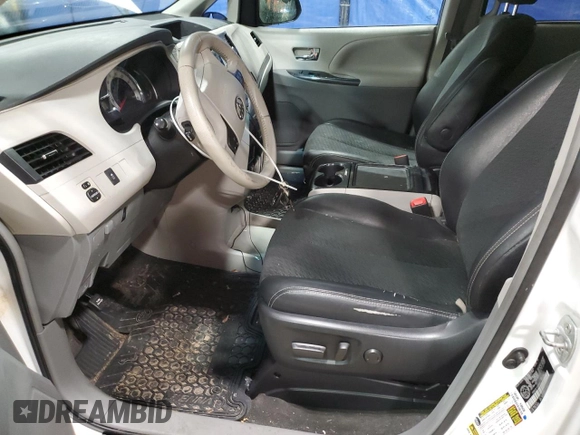 2012 Toyota Sienna SE with VIN 5TDXK3DC1CS206007, listed as a Copart auction lot 58061195 with 166,465 mi miles and Clean title. Bid and sale history available at DreamBid. Image 7.