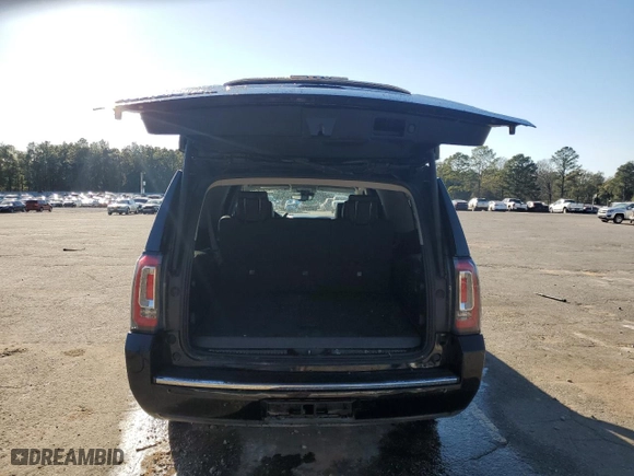2020 GMC Yukon XL Denali with VIN 1GKS2HKJ9LR190876, listed as a Copart auction lot 46588685 with 157,882 mi miles and Salvage Title. Bid and sale history available at carsss.com. Image 6.