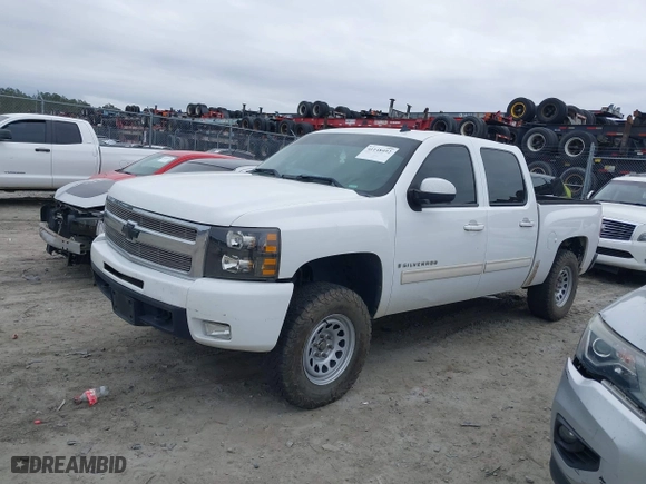 2009 Chevrolet Silverado 1500 LTZ with VIN 3GCEK33MX9G111454, listed as a IAAI auction lot 41148492 with 303,878 mi miles. Bid and sale history available at carsss.com. Image 14.