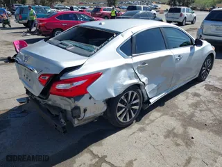 2017 Nissan Altima 2.5 SR with VIN 1N4AL3AP5HC213504, listed as a IAAI auction lot 41944535 with 71,159 mi miles. Bid and sale history available at carsss.com. Image 4.