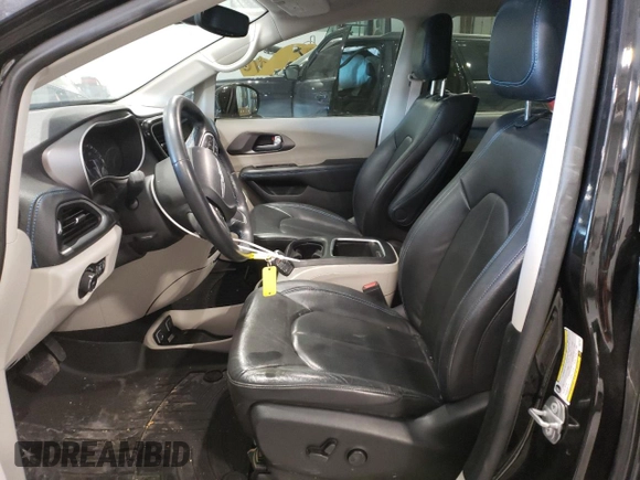 2021 Chrysler Pacifica Touring L with VIN 2C4RC3BG4MR573571, listed as a Copart auction lot 89388215 with 50,969 mi miles and Salvage title. Bid and sale history available at DreamBid. Image 7.
