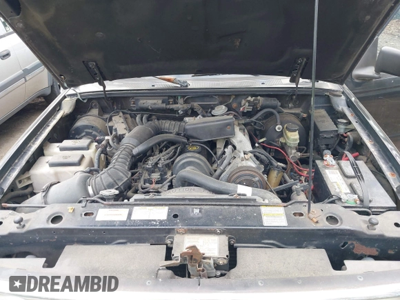 1997 Ford Ranger XLT with VIN 1FTCR10A8VPA39158, listed as a IAAI auction lot 41909857 with 190,404 mi miles. Bid and sale history available at carsss.com. Image 10.