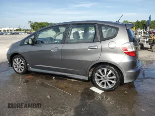 2013 Honda Fit Sport с VIN JHMGE8H50DC071183, выставлен на аукционе Copart как лот 53572115 с пробегом 40 467 миль миль и Списание • Salvage title. История ставок и продаж доступна на DreamBid. Изображение 2.