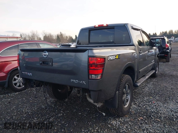 2014 Nissan Titan S with VIN 1N6AA0EC4EN500528, listed as a IAAI auction lot 41323510 with 31,164 mi miles and . Bid and sale history available at DreamBid. Image 4.