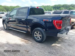 2021 Ford F-150 XL z VIN 1FTFW1E5XMFA57179, wystawiony jako IAAI lot #42561205 z przebiegiem 90 517 mil mil oraz . Historia ofert i sprzedaży dostępna na DreamBid. Obrazek 3.