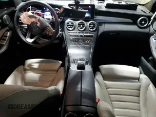 2017 Mercedes-Benz C 300 z VIN 55SWF4KB4HU190248, wystawiony jako Copart lot #59984725 z przebiegiem 46 159 mil mil oraz Szkoda całkowita • Salvage title. Historia ofert i sprzedaży dostępna na DreamBid. Obrazek 8.