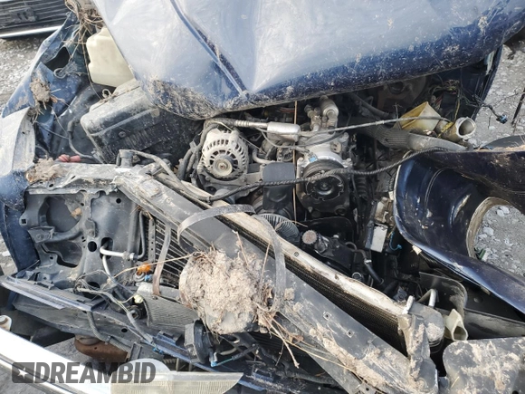 1996 GMC Yukon with VIN 1GKEK13R2TJ718801, listed as a Copart auction lot 84489744 with Not Provided miles and Salvage Title. Bid and sale history available at DreamBid. Image 12.