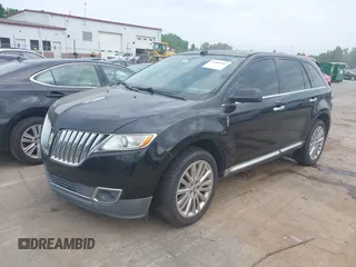 2011 Lincoln MKX with VIN 2LMDJ6JK0BBJ27379, listed as a IAAI auction lot 42088492 with 167,378 mi miles. Bid and sale history available at carsss.com. Image 2.