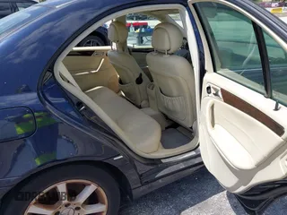 2007 Mercedes-Benz C 280 Luxury z VIN WDBRF54H57F881982, wystawiony jako IAAI lot #42167028 z przebiegiem 190 661 mil mil oraz . Historia ofert i sprzedaży dostępna na DreamBid. Obrazek 8.