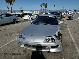 2000 Acura Integra LS z VIN JH4DB7658YS004335, wystawiony jako Copart lot #49858145 z przebiegiem 220 238 mil mil oraz Szkoda całkowita • Salvage title. Historia ofert i sprzedaży dostępna na DreamBid. Obrazek 11.
