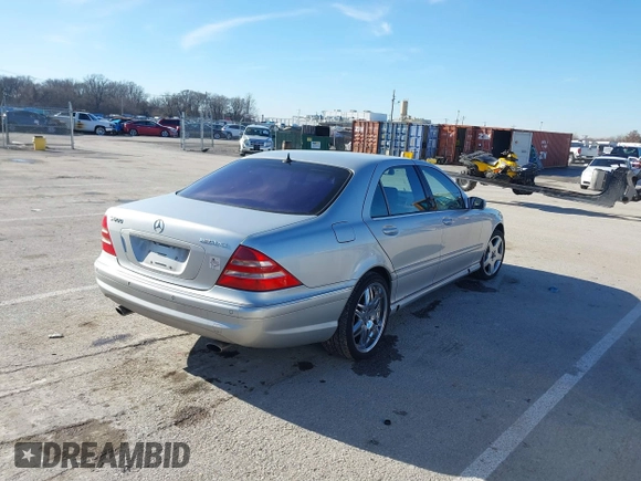 2001 Mercedes-Benz S-Class 6.0L with VIN WDBNG78J61A137932, listed as a IAAI auction lot 41134529 with 1 mi miles. Bid and sale history available at carsss.com. Image 4.