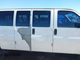 2012 Chevrolet Express Passenger 1LT с VIN 1GAZG1FG1C1140935, выставлен на аукционе IAAI как лот 40887987 с пробегом 362 780 миль миль и . История ставок и продаж доступна на DreamBid. Изображение 13.