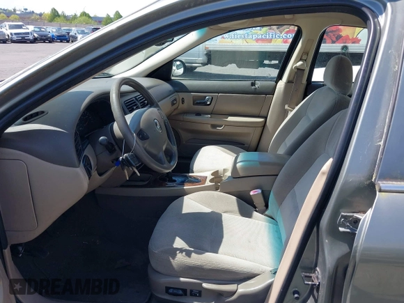 2002 Mercury Sable GS z VIN 1MEFM50U42G638338, wystawiony jako IAAI lot #42100728 z przebiegiem 208 055 mil mil oraz . Historia ofert i sprzedaży dostępna na DreamBid. Obrazek 5.