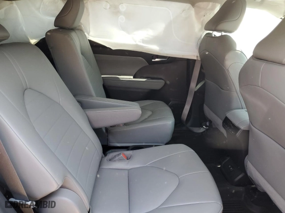 2021 Toyota Highlander XLE with VIN 5TDHZRBH1MS156146, listed as a Copart auction lot 55847724 with 0 mi miles and Salvage Title. Bid and sale history available at carsss.com. Image 10.
