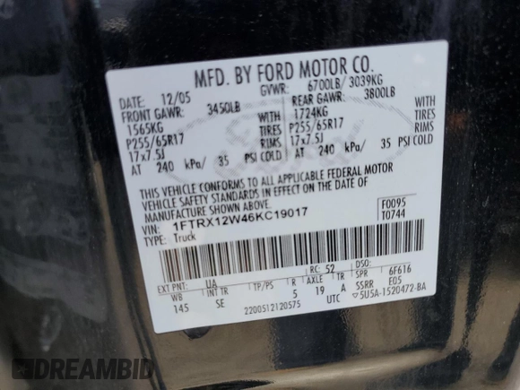 2006 Ford F-150 STX with VIN 1FTRX12W46KC19017, listed as a Copart auction lot 60231105 with 211,864 mi miles and Salvage title. Bid and sale history available at DreamBid. Image 12.