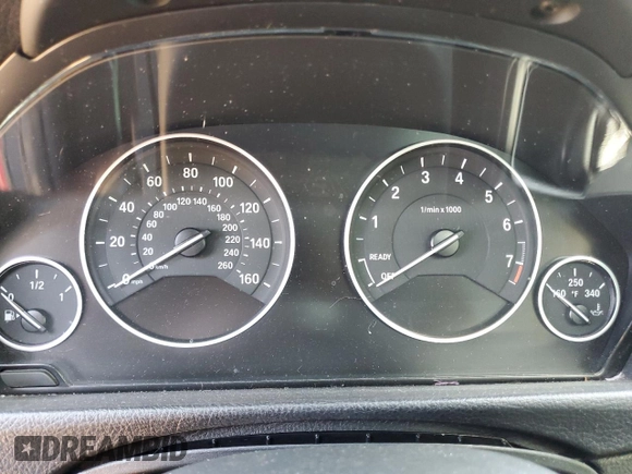 2016 BMW 3 Series 320i xDrive with VIN WBA8E5G55GNU20138, listed as a Copart auction lot 70131384 with 0 mi miles and Clean Title. Bid and sale history available at carsss.com. Image 9.