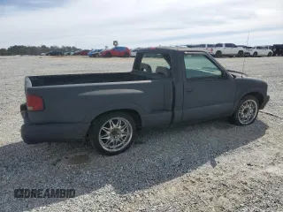 1997 GMC Sonoma SLS with VIN 1GTCS14X8VK507860, listed as a Copart auction lot 45328845 with 243,382 mi miles and Salvage Title. Bid and sale history available at carsss.com. Image 3.