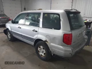 2004 Honda Pilot LX z VIN 2HKYF18154H587485, wystawiony jako IAAI lot #42407918 z przebiegiem 239 172 mil mil oraz . Historia ofert i sprzedaży dostępna na DreamBid. Obrazek 3.