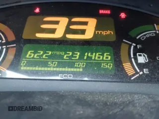 2000 Honda Insight z VIN JHMZE1354YT004101, wystawiony jako IAAI lot #41377318 z przebiegiem 231 466 mil mil oraz . Historia ofert i sprzedaży dostępna na DreamBid. Obrazek 7.