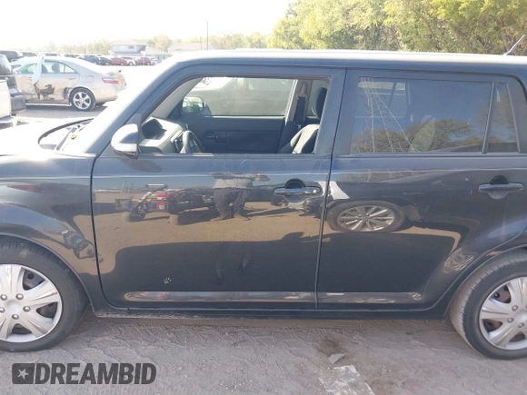 2014 Scion xB z VIN JTLZE4FE5EJ059750, wystawiony jako IAAI lot #40579685 z przebiegiem 106 302 mil mil oraz . Historia ofert i sprzedaży dostępna na DreamBid. Obrazek 14.
