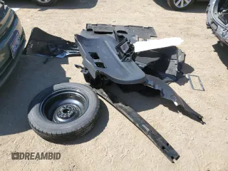 2018 Toyota RAV4 XLE с VIN JTMWFREV5JJ161845, выставлен на аукционе Copart как лот 60572965 с пробегом 85 045 миль миль и Списание • Salvage title. История ставок и продаж доступна на DreamBid. Изображение 13.