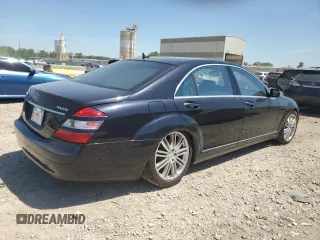 2008 Mercedes-Benz S 550 z VIN WDDNG86XX8A228278, wystawiony jako Copart lot #56500155 z przebiegiem 130 341 mil mil oraz Szkoda całkowita • Salvage title. Historia ofert i sprzedaży dostępna na DreamBid. Obrazek 3.