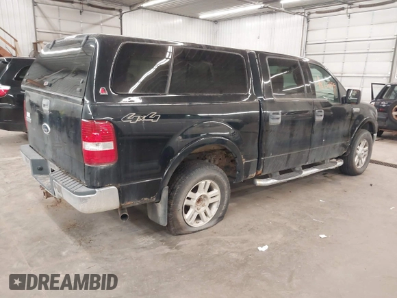 2004 Ford F-150 XLT with VIN 1FTPW14554KC20463, listed as a IAAI auction lot 41862699 with 204,126 mi miles. Bid and sale history available at carsss.com. Image 4.
