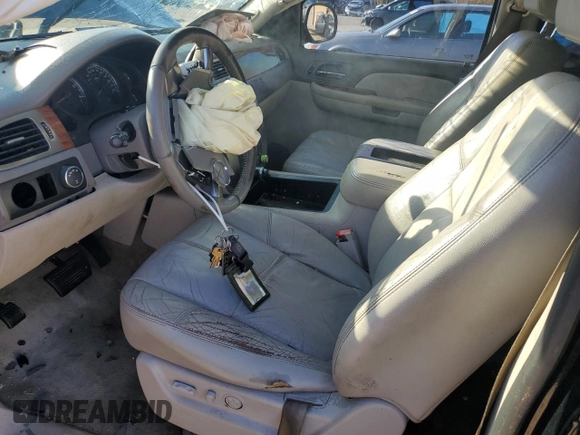 2007 GMC Yukon SLT with VIN 1GKFK13077J140514, listed as a Copart auction lot 72272084 with Not Provided miles and Salvage Title. Bid and sale history available at DreamBid. Image 7.