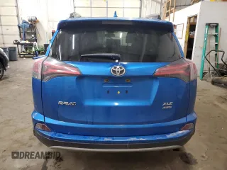 2018 Toyota RAV4 XLE with VIN JTMRFREV7JJ204188, listed as a Copart auction lot 43458905 with 93,102 mi miles and Salvage Title. Bid and sale history available at carsss.com. Image 6.