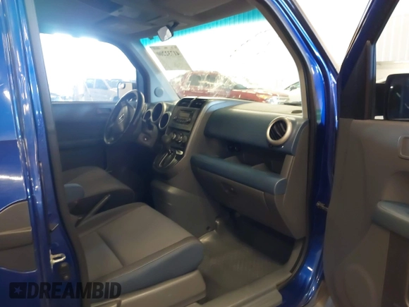 2004 Honda Element EX with VIN 5J6YH28544L038692, listed as a IAAI auction lot 41732200 with 107,955 mi miles and . Bid and sale history available at DreamBid. Image 5.
