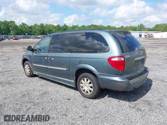 2007 Chrysler Town & Country Touring with VIN 2A4GP54L67R133643, listed as a IAAI auction lot 42275755 with 84,881 mi miles and . Bid and sale history available at DreamBid. Image 3.