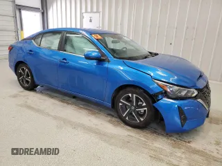 2024 Nissan Sentra SV z VIN 3N1AB8CVXRY330450, wystawiony jako Copart lot #54569815 z przebiegiem 23 533 mil mil oraz Szkoda całkowita • Salvage title. Historia ofert i sprzedaży dostępna na DreamBid. Obrazek 4.