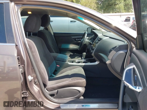 2013 Nissan Altima SL with VIN 1N4AL3AP0DN444437, listed as a IAAI auction lot 42703532 with 195,298 mi miles and . Bid and sale history available at DreamBid. Image 5.
