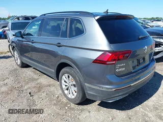 2018 Volkswagen Tiguan SEL with VIN 3VV2B7AX8JM088223, listed as a IAAI auction lot 42547747 with 105,423 mi miles and . Bid and sale history available at DreamBid. Image 3.