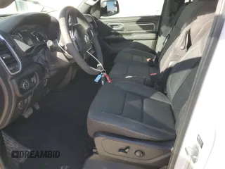 2025 Ram 1500 Big Horn z VIN 1C6RRFFG1SN512741, wystawiony jako Copart lot #51256565 z przebiegiem 17 185 mil mil oraz Szkoda całkowita • Salvage title. Historia ofert i sprzedaży dostępna na DreamBid. Obrazek 7.