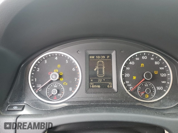2010 Volkswagen Tiguan SEL with VIN WVGBV7AX9AW515233, listed as a Copart auction lot 45520355 with 140,946 mi miles and Clean Title. Bid and sale history available at DreamBid. Image 9.